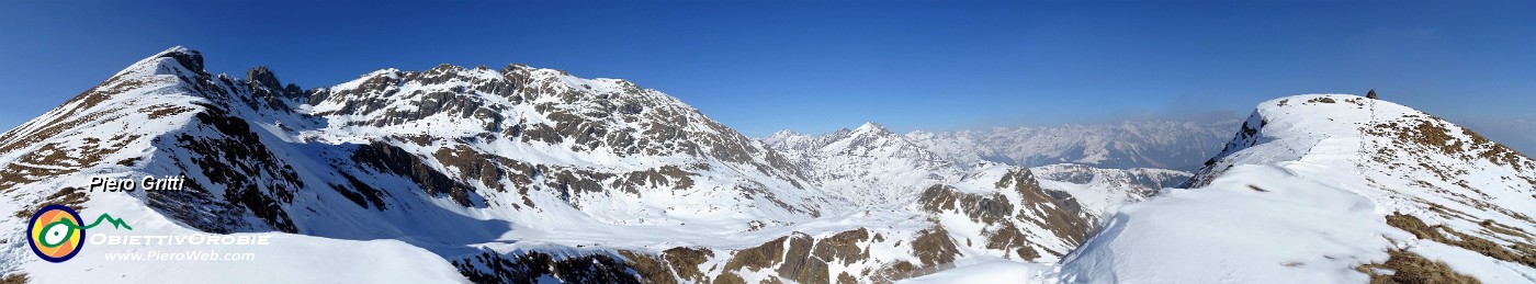 70 Panoramica verso Triomen, Valletto, Ponteranica, Monte Foppa .jpg